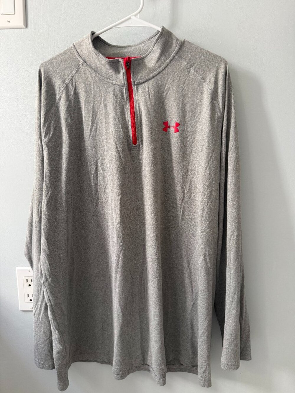 Under Armour MENS 2XL Quarter Zip pullover HeatGear LOOSE GRAY RELAXED